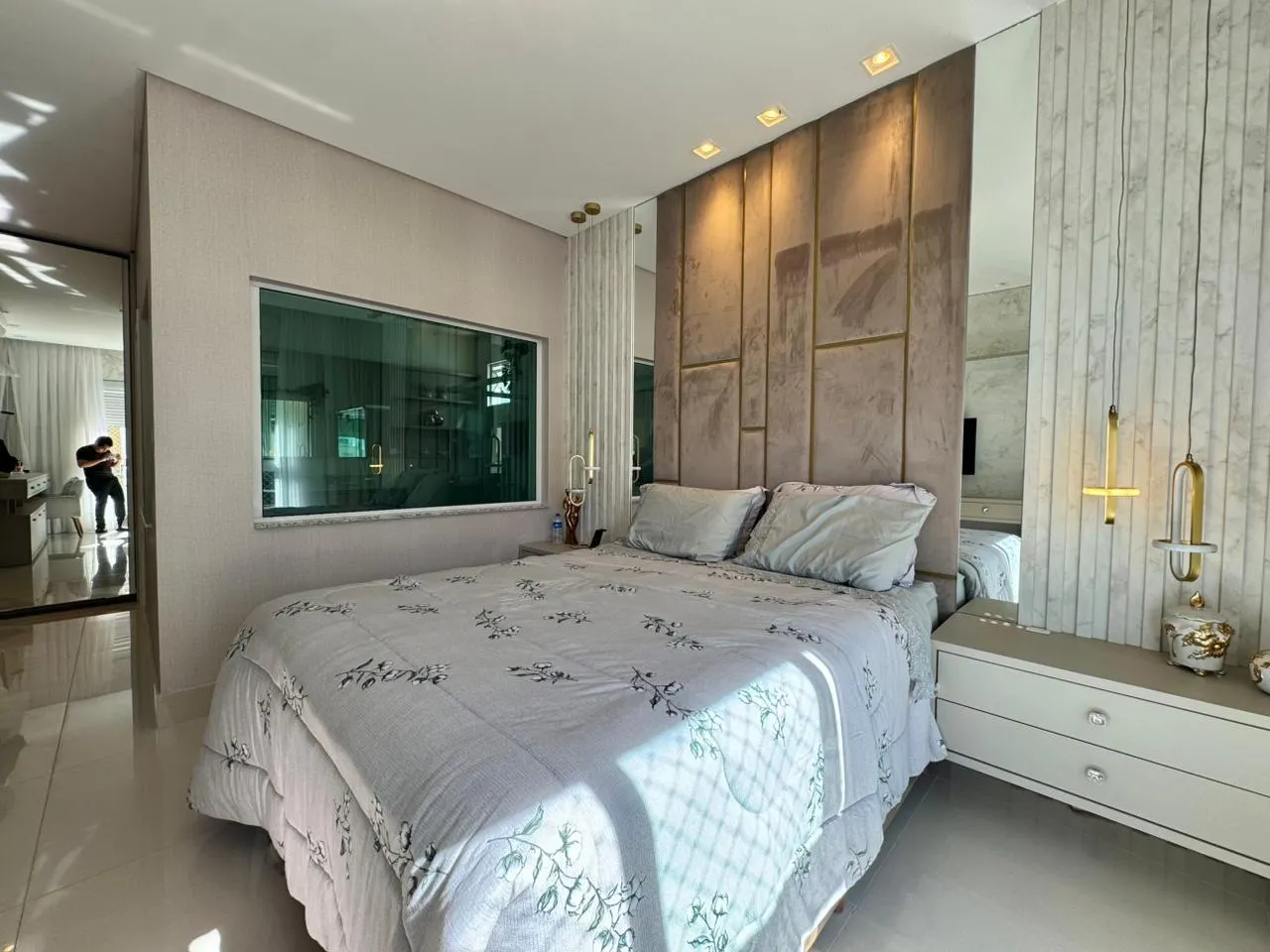 Imagem Apartamento com vista para o mar à venda com 240m2 por R$ 8.000.000,00