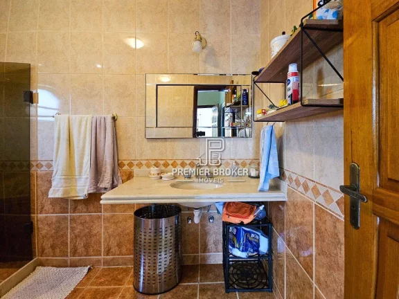 Imagem Casa à venda, 327 m² por R$ 1.550.000,00 - Albuquerque - Teresópolis/RJ