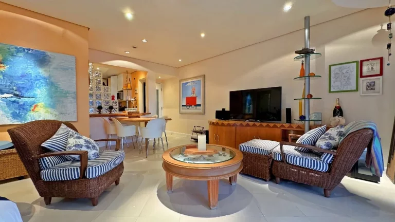 Imagem Apartamento à venda Riviera módulo 6 andar alto com quadra de tênis.