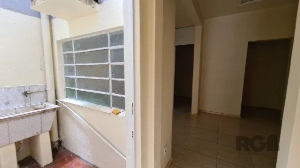 Imagem Edifício (prédio) com 03 apartamentos de 01 dormitório no Bairro Auxiliadora