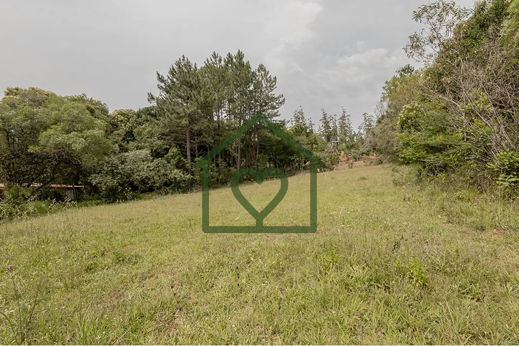 Imagem Descubra uma oportunidade incrível para adquirir um terreno excepcional, localizado na charmosa cid...