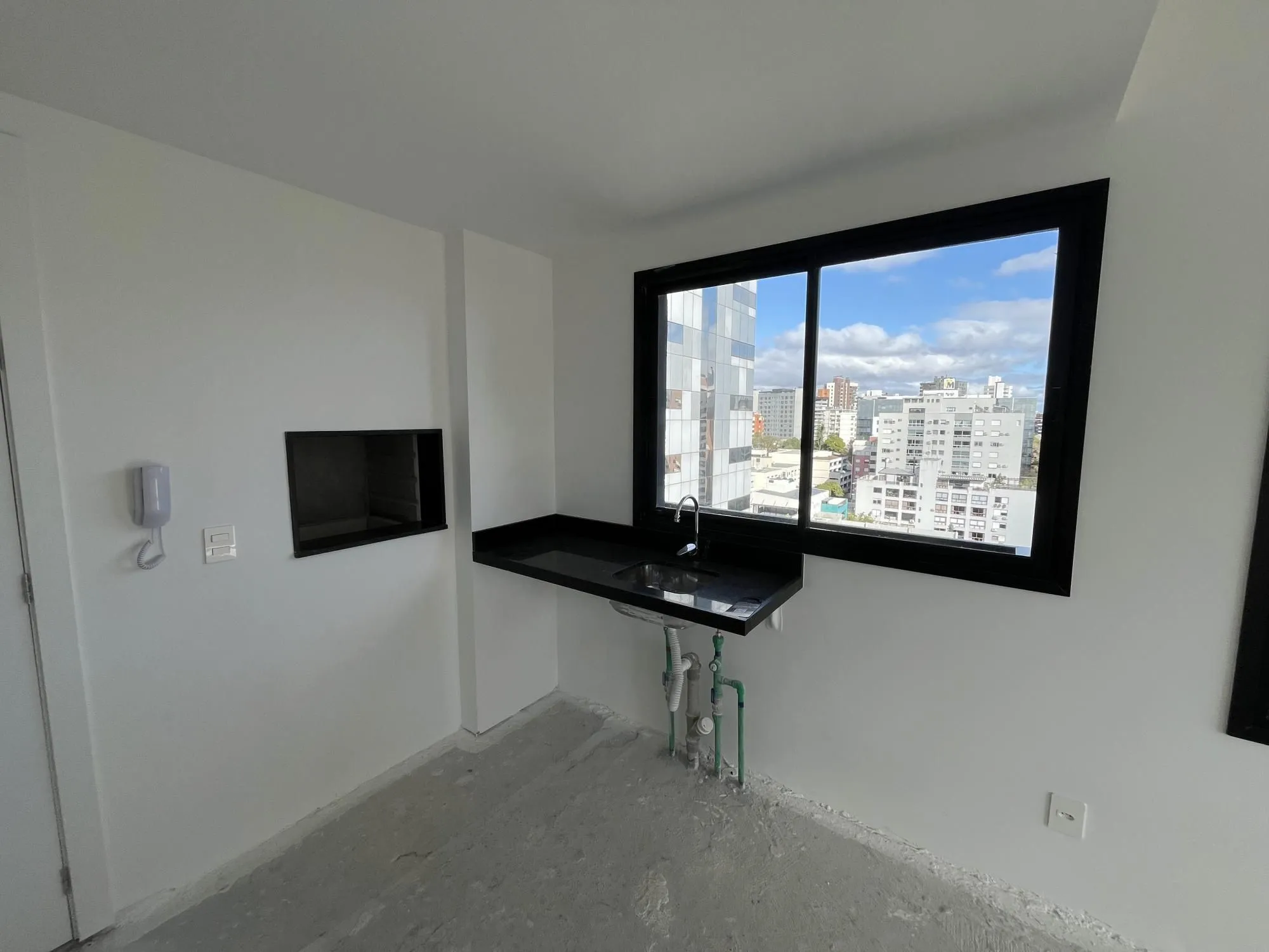 Imagem Apartamento de 1 quarto e 1 vaga de garagem no GO CARLOS GOMES