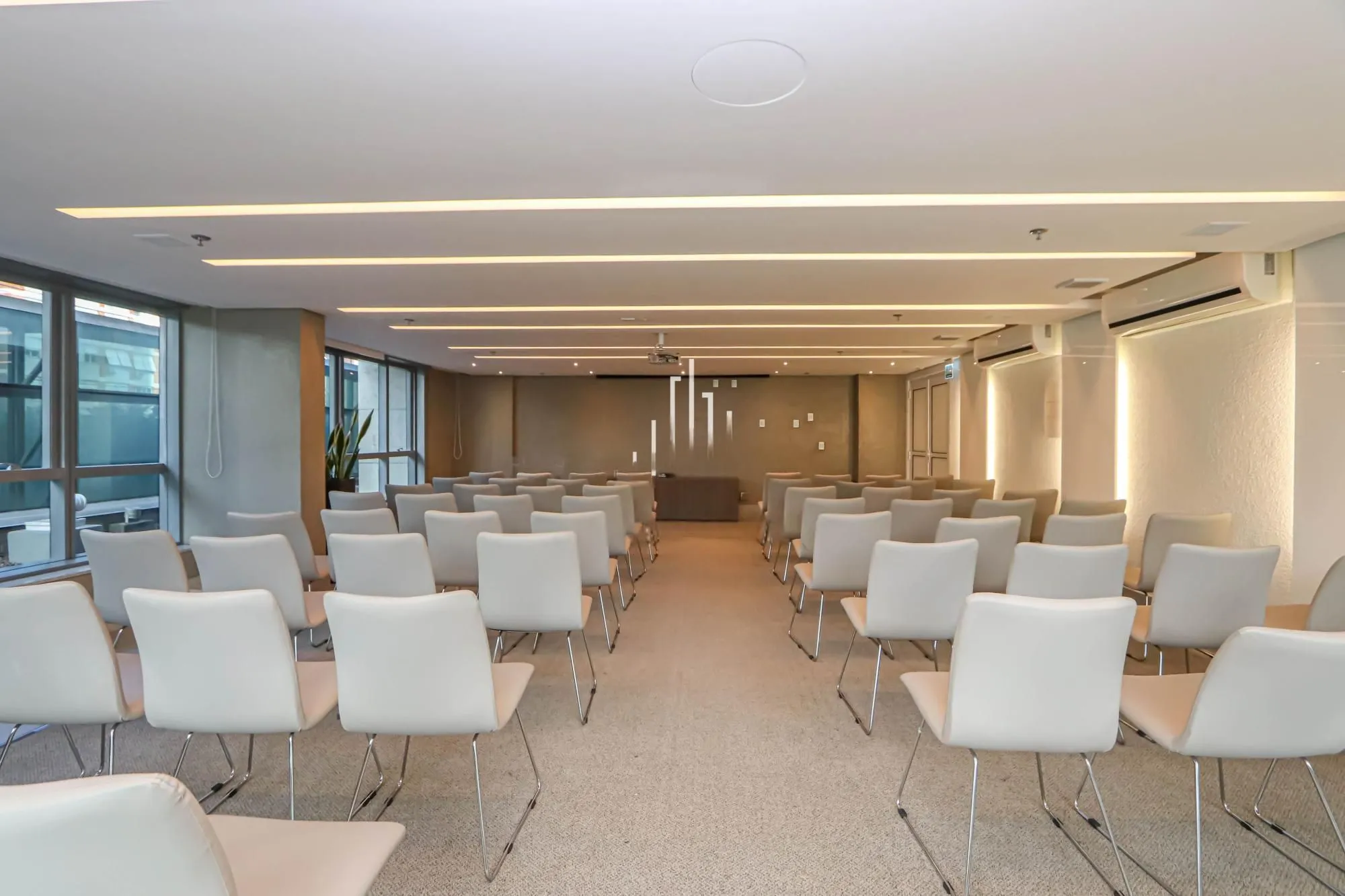 Imagem Excelente sala Comercial para Investidores