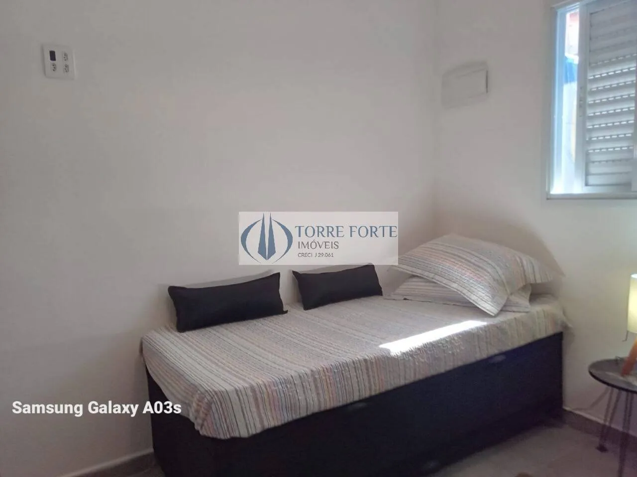 Imagem Linda casa de condomínio com 2 dormitórios, 1 suite e 1 vaga em Itanhaém .
