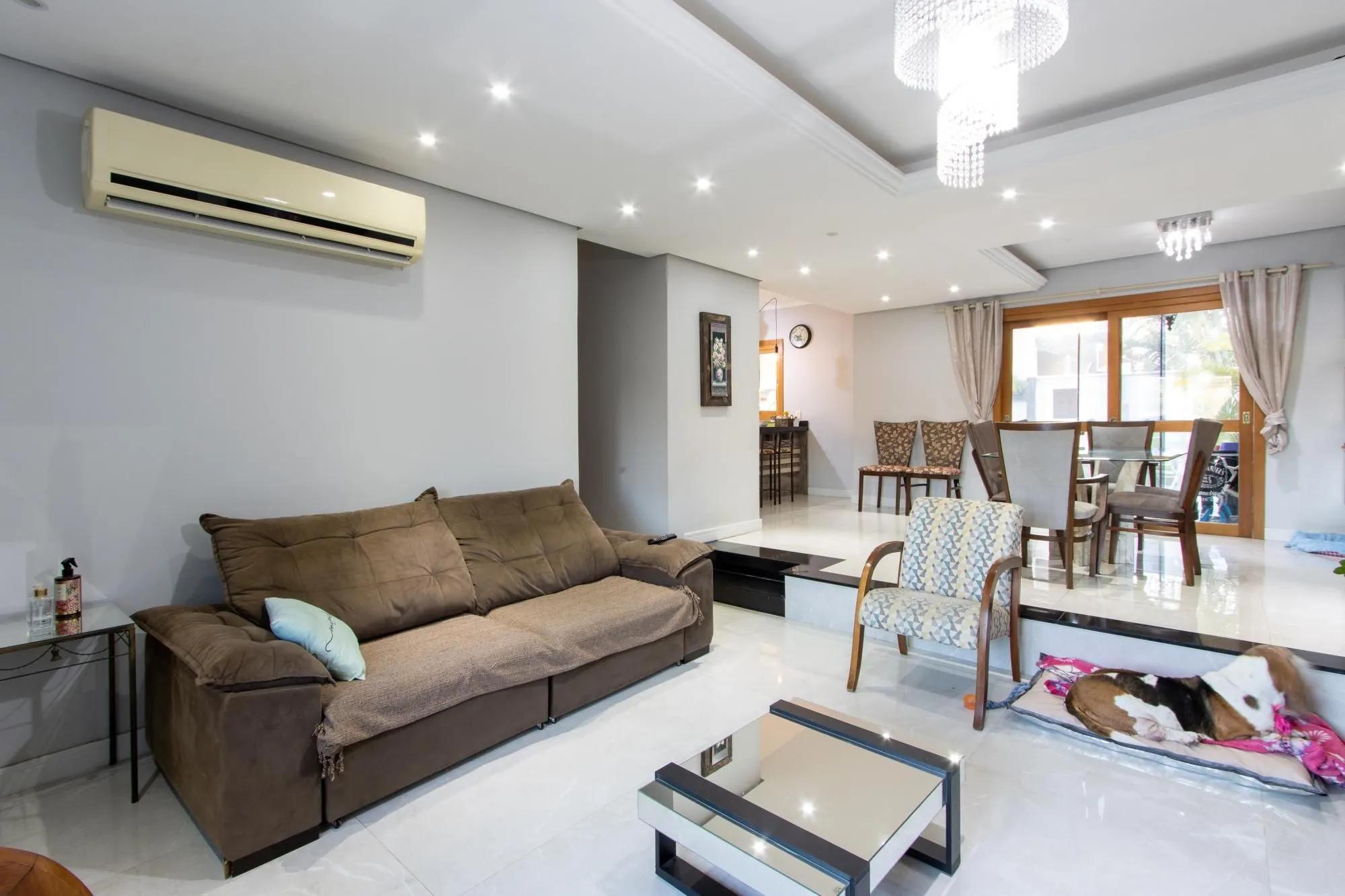 Imagem Casa a venda em frente à praça do Lagos de Nova Ipanema!!!