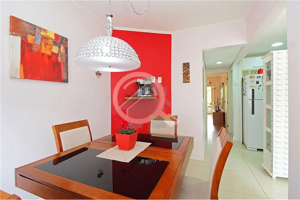 Imagem Maravilhosa casa de 02 dormitórios, um sacadão elegante em vidro blindex, com um toque especial de...
