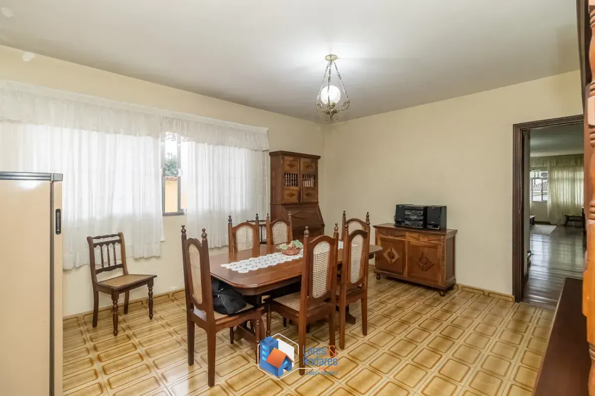 Imagem Sobrado para venda em Horto Florestal com 3 quartos, sendo 1 suíte, 316m²