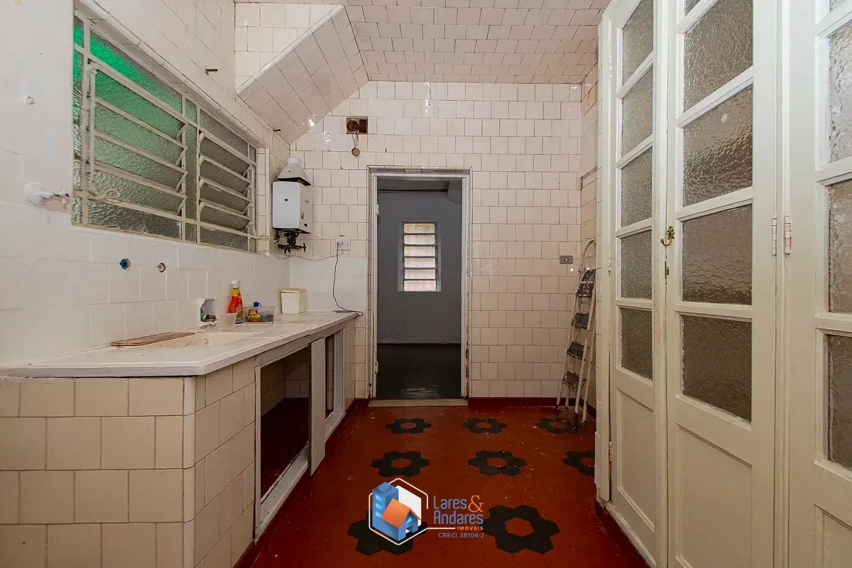 Imagem Sobrado para venda em Aclimação com 3 quartos, 295m²