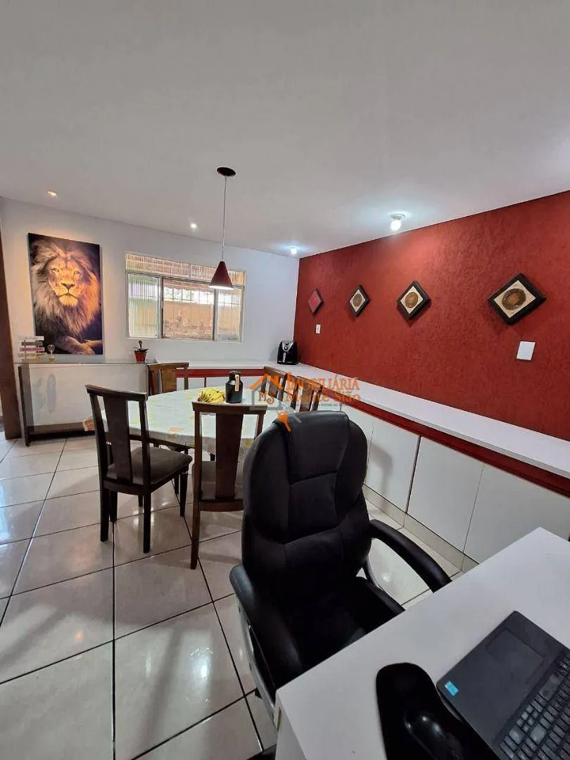 Imagem Casa com 3 dormitórios à venda, 118 m² por R$ 650.000,00 - Cidade Maia - Guarulhos/SP