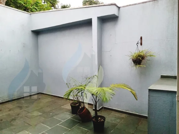 Imagem Sobrado, 4 dormitórios sendo 1 suíte, 4 banheiros, com 223m² em Vila Euclides/SBC
