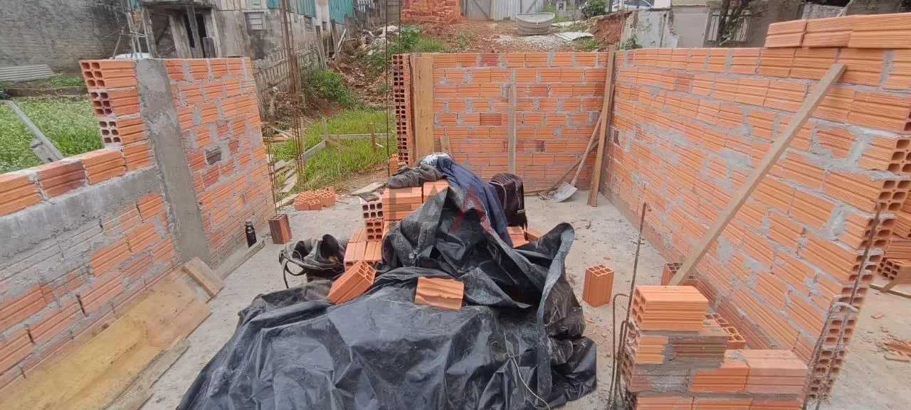Imagem Casa à Venda em Construção no Bairro Santana com Terreno de 135m