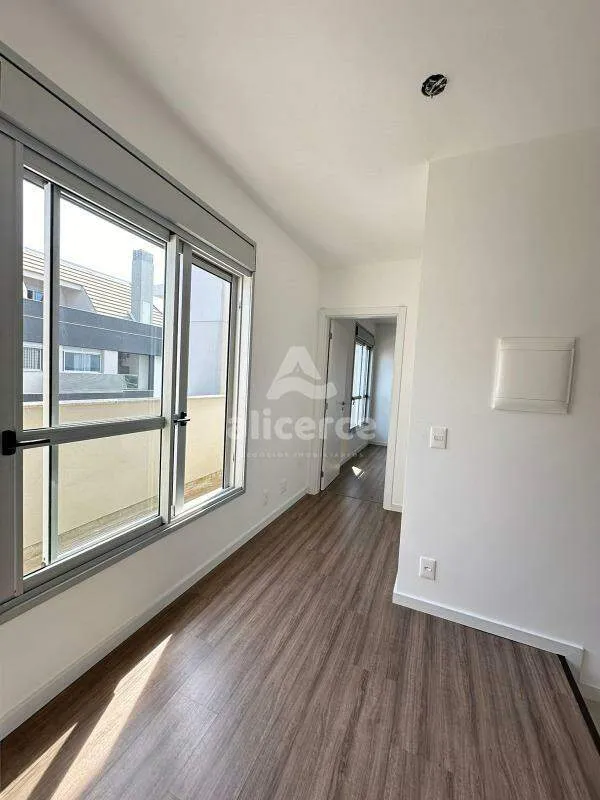 Imagem Apartamento Duplex à venda com 2 quartos 1 suíte, 111,55m² em Canto Florianópolis