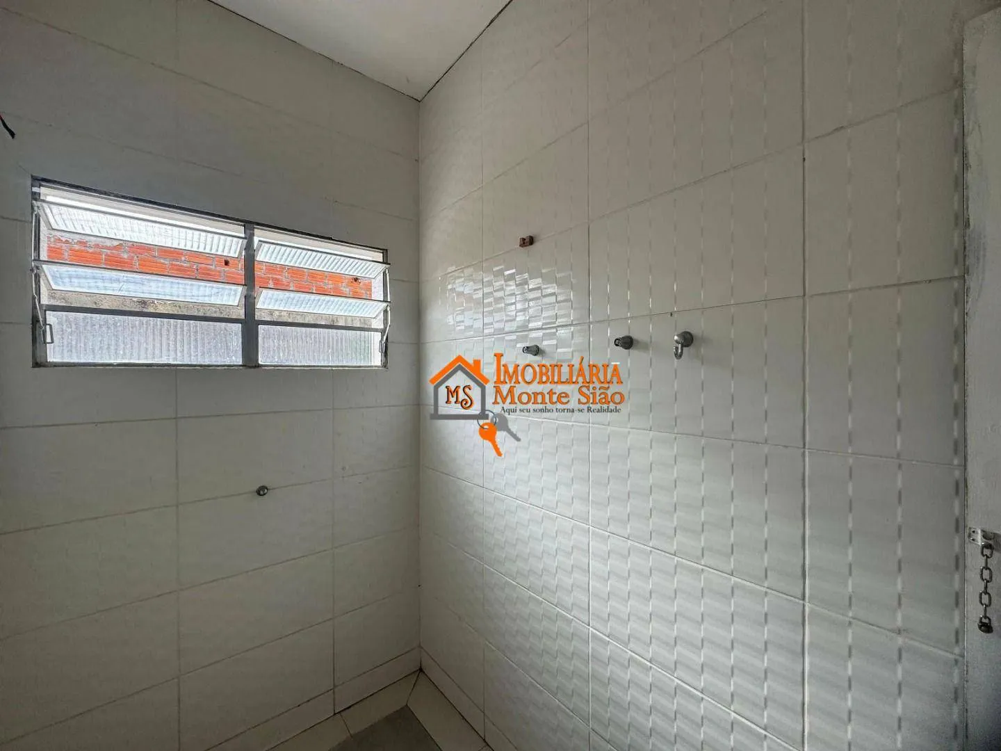 Imagem Casa com 2 dormitórios, 400 m² - venda por R$ 1.000.000,00 ou aluguel por R$ 2.142,00/mês - Cidade Soberana - Guarulhos/SP