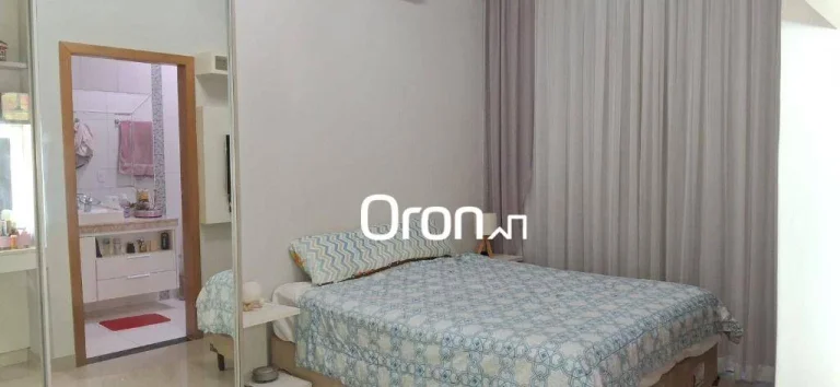 Imagem Sobrado à venda, 107 m² por R$ 650.000,00 - Setor Faiçalville - Goiânia/GO