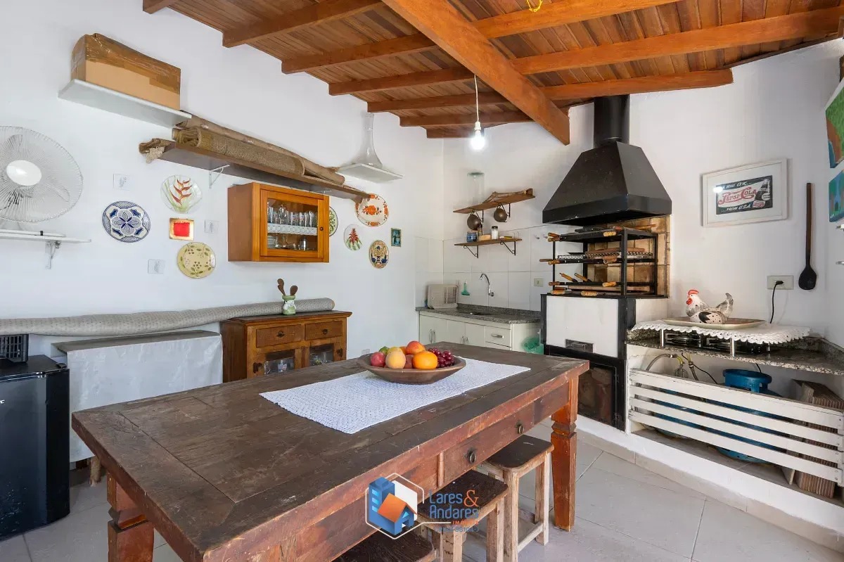 Imagem Casa para venda em Rolinópolis com 4 quartos, sendo 1 suíte, 240m²