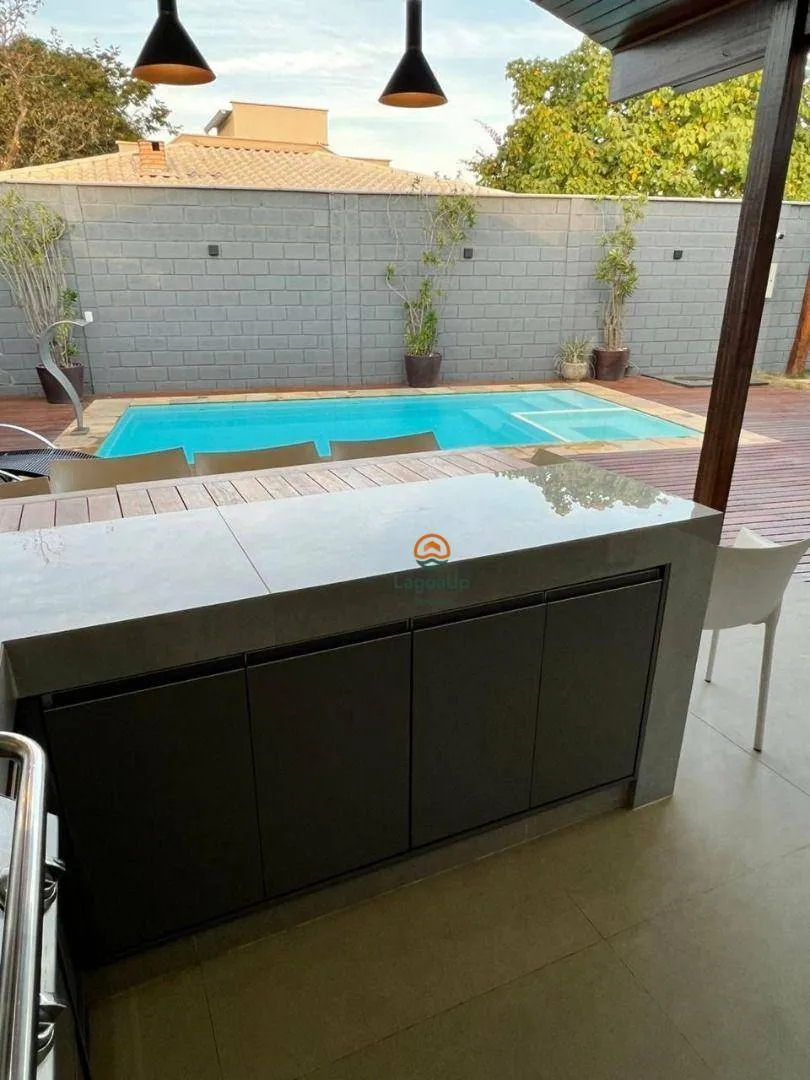 Imagem Casa com 3 dormitórios à venda, 640 m² por R$ 1.300.000 - Condomínio Estância das Petúnias - Lagoa Santa/MG
