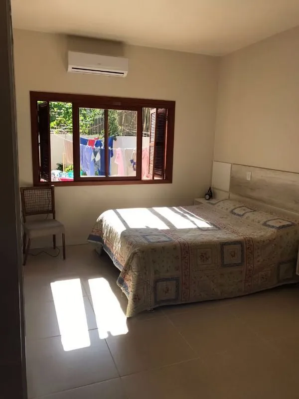 Imagem Casa para Venda - 160m², 3 dormitórios, sendo 1 suites, 3 vagas - Tristeza