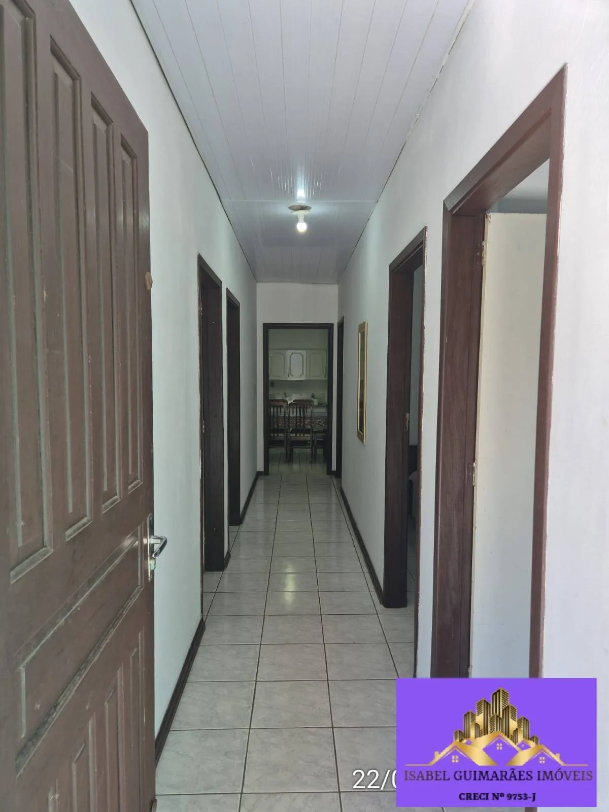 Imagem Alugo Casa Mobiliada, 04 quartos, 02 banheiros, no Centro de Navegantes
