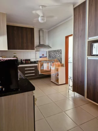 Imagem MARAVILHOSA CASA TÉRREA 03 DORMS 01 SUÍTE 02 VGS GOURMET PISCINA CHAMBORD