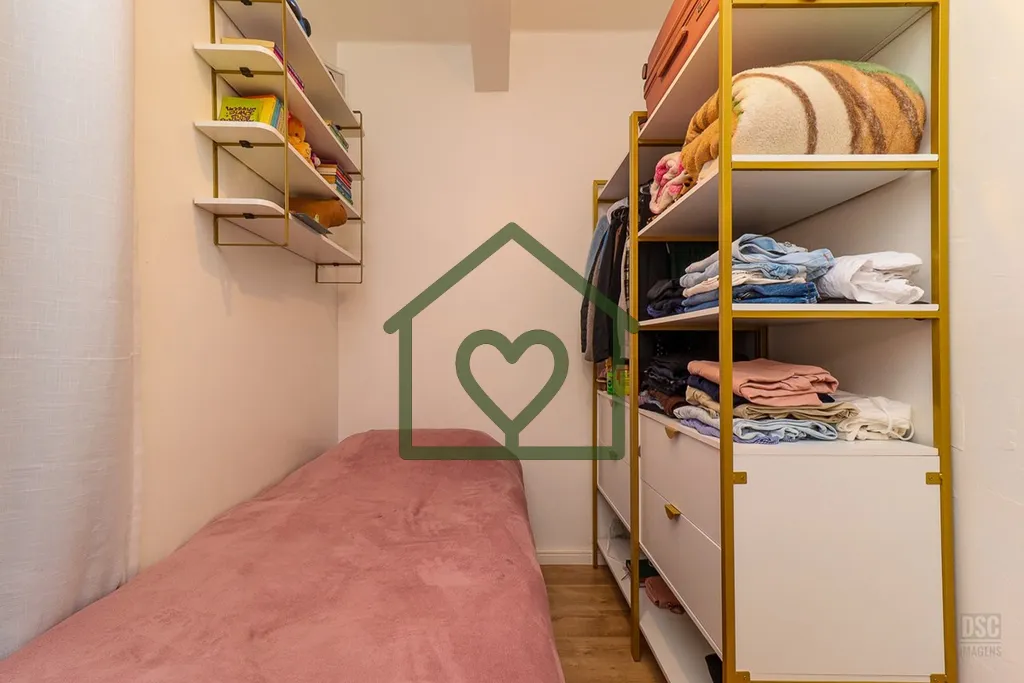 Imagem À venda um charmoso apartamento localizado na região sul do Brasil, no prestigiado bairro de Moinh...