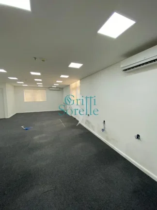 Imagem Conjunto Comercial à Venda no Itaim Bibi - São Paulo/SP.