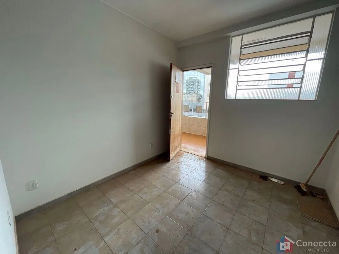 Imagem Sala Comercial para locação, Centro, Patos de Minas - SA0025.