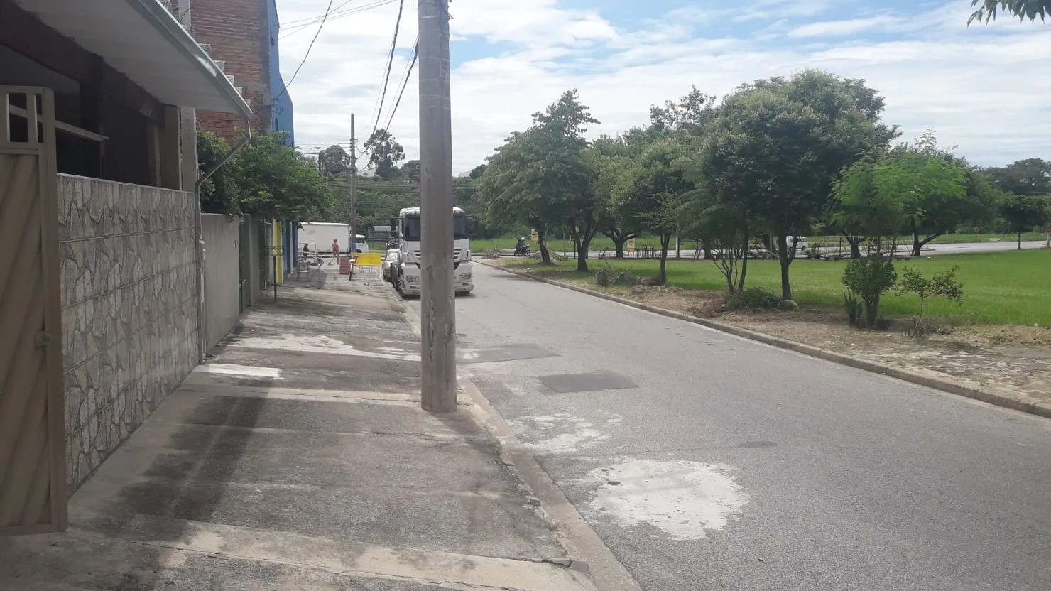Imagem Casa à venda 2 Quartos, 3 Vagas, 250M², Delta, Pindamonhangaba - SP