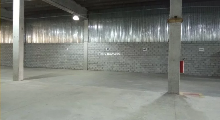 Imagem Galpão com 2200m2 na Rod. Anhanguera / SP.