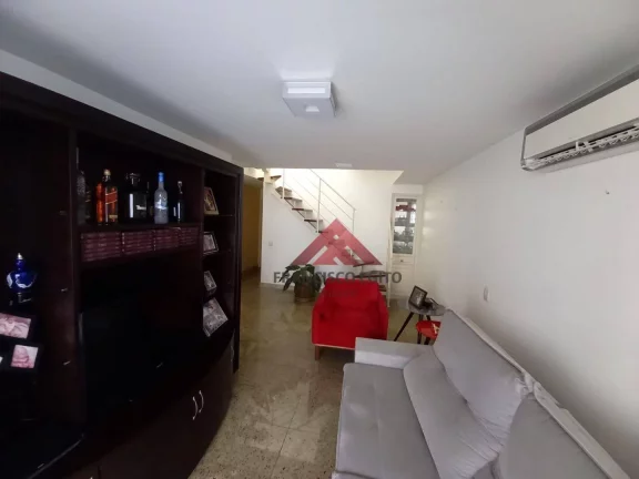 Imagem Cobertura com 3 dormitórios e Piscina e sauna. à venda, 341 m² - Icaraí - Niterói/RJ