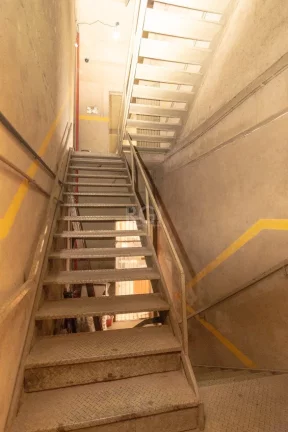 Imagem Edifício Comercial para venda no bairro Jardim Lindóia em Porto Alegre