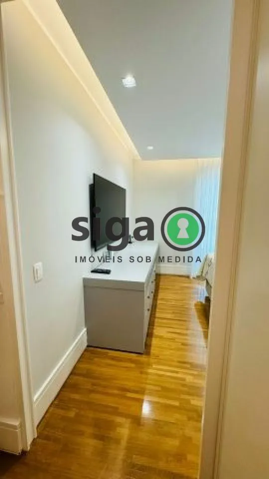 Imagem Cobertura Duplex com 291m², com 4 suites, 4 vagas no Panamby