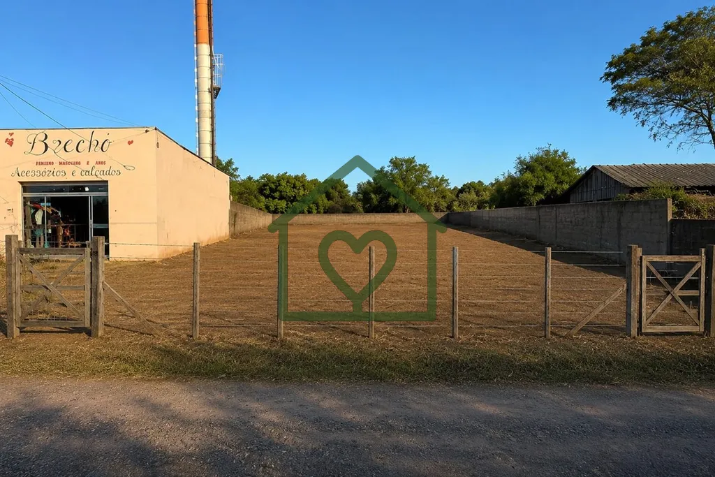 Imagem Atenção para este terreno de 10 x 150m, localizado na Avenida Principal da Ponta Grossa, em uma re...