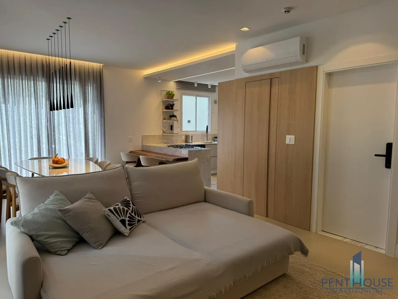 Imagem Apartamento com Terraço para Venda em Balneário Camboriú, CENTRO, 3 dormitórios, 3 suítes, 3 banheiros, 3 vagas