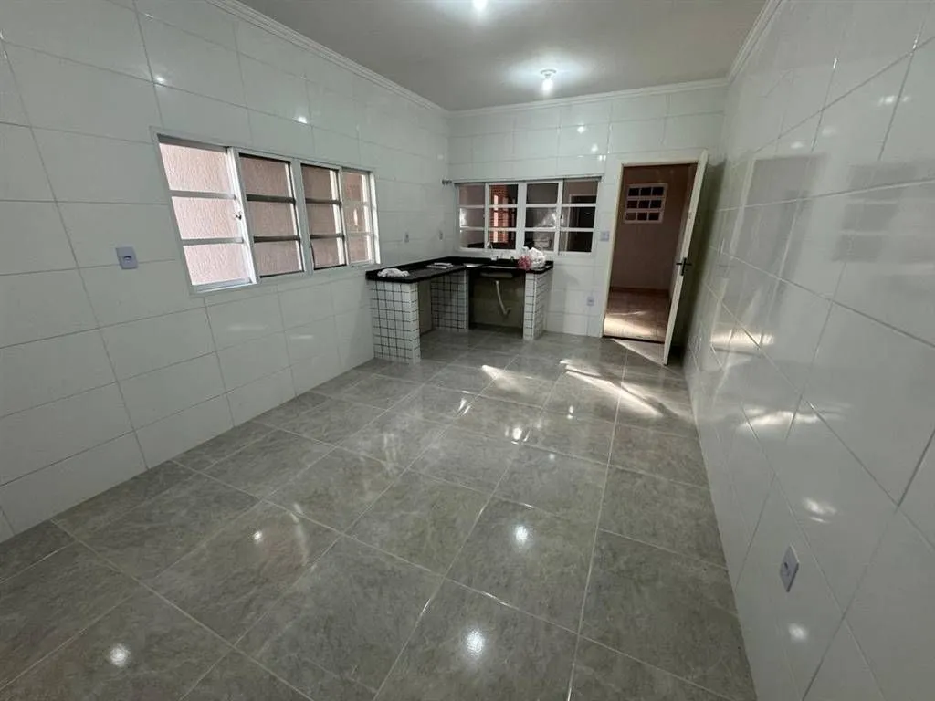 Imagem Casa à Venda em Vila Guilhermina, Praia Grande - SP