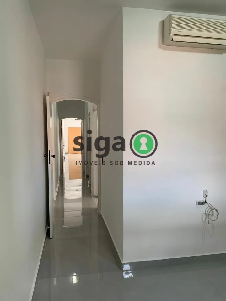 Imagem Sobrado á Venda e para Alugar- 250m², 3 quartos