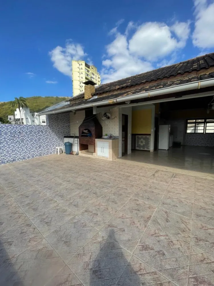 Imagem Casa para Aluguel no bairro Centro - Nova Iguaçu, RJ