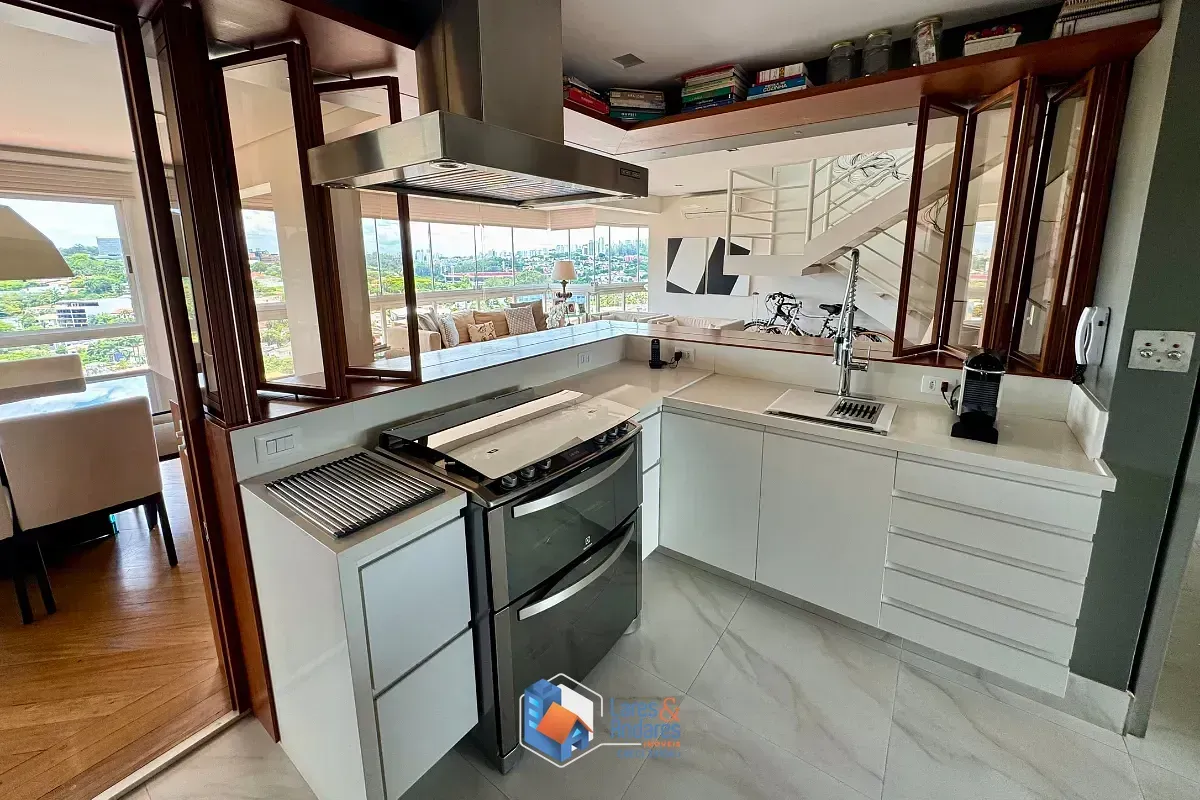 Imagem Cobertura para venda em Jardim Guedala com 3 quartos, sendo 2 suítes, 236m²