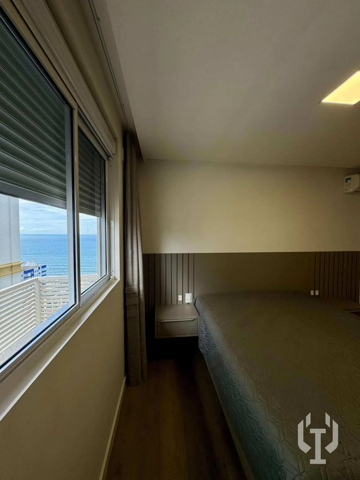 Imagem Apartamento para alugar, no Rua 234, em Itapema, Meia Praia, com 4 quartos, 198m2