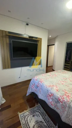 Imagem Sobrado amplo com 4 dormitórios e área gourmet - 192m²