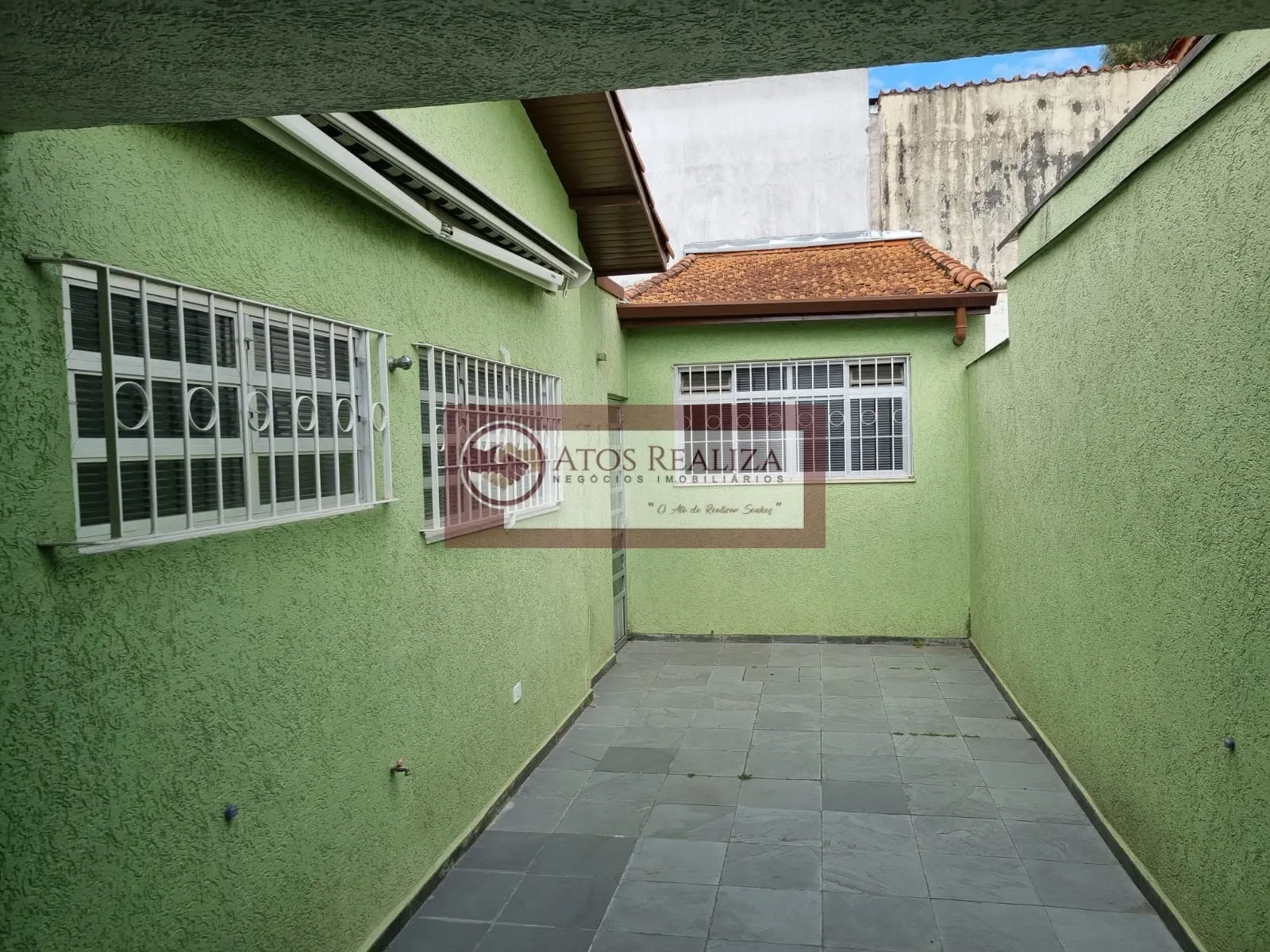 Imagem Casa térrea com edícula em Santo Amaro - São Paulo: 172m², 5 dormitórios, 1 suíte, 3 banheiros por R$980.000. Compre agora!
