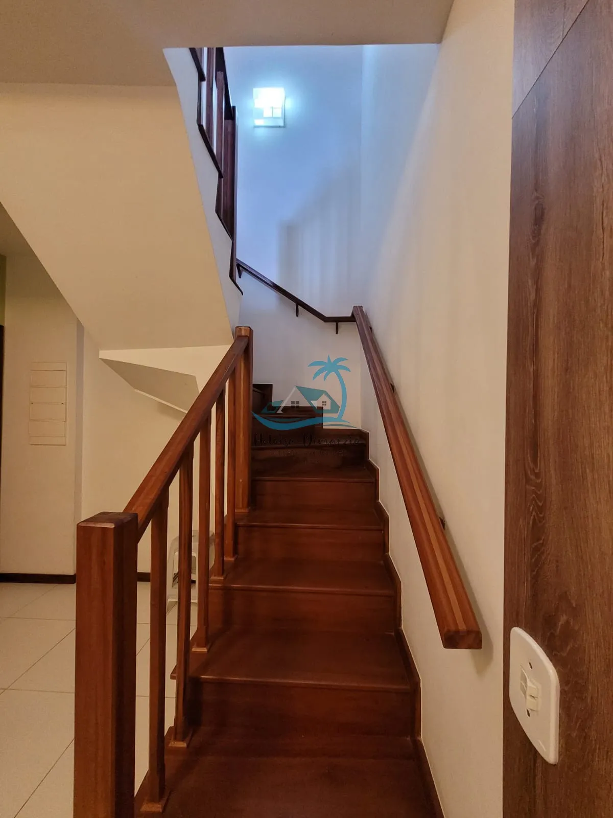 Imagem Cobertura Duplex com 165m² a venda em Ubatuba - Itaguá - a 500 metros do mar.