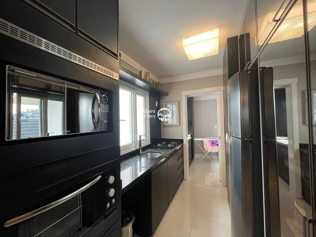 Imagem Vende-se apto no centro de Gramado- 2 Quartos- R$2.100.000,00