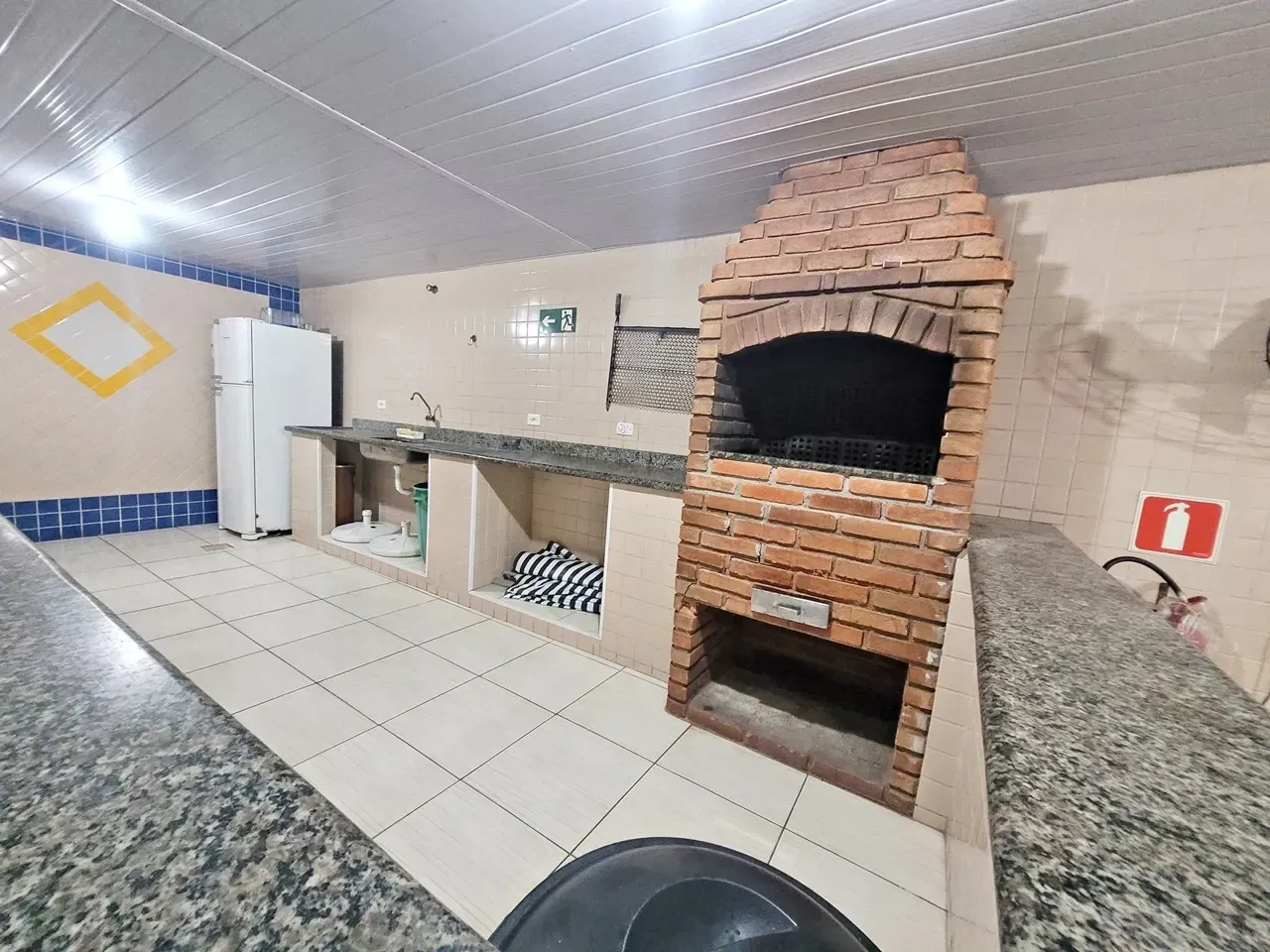 Imagem Apartamento com 2 Quartos à Venda, 76 m² em Mirim - Praia Grande