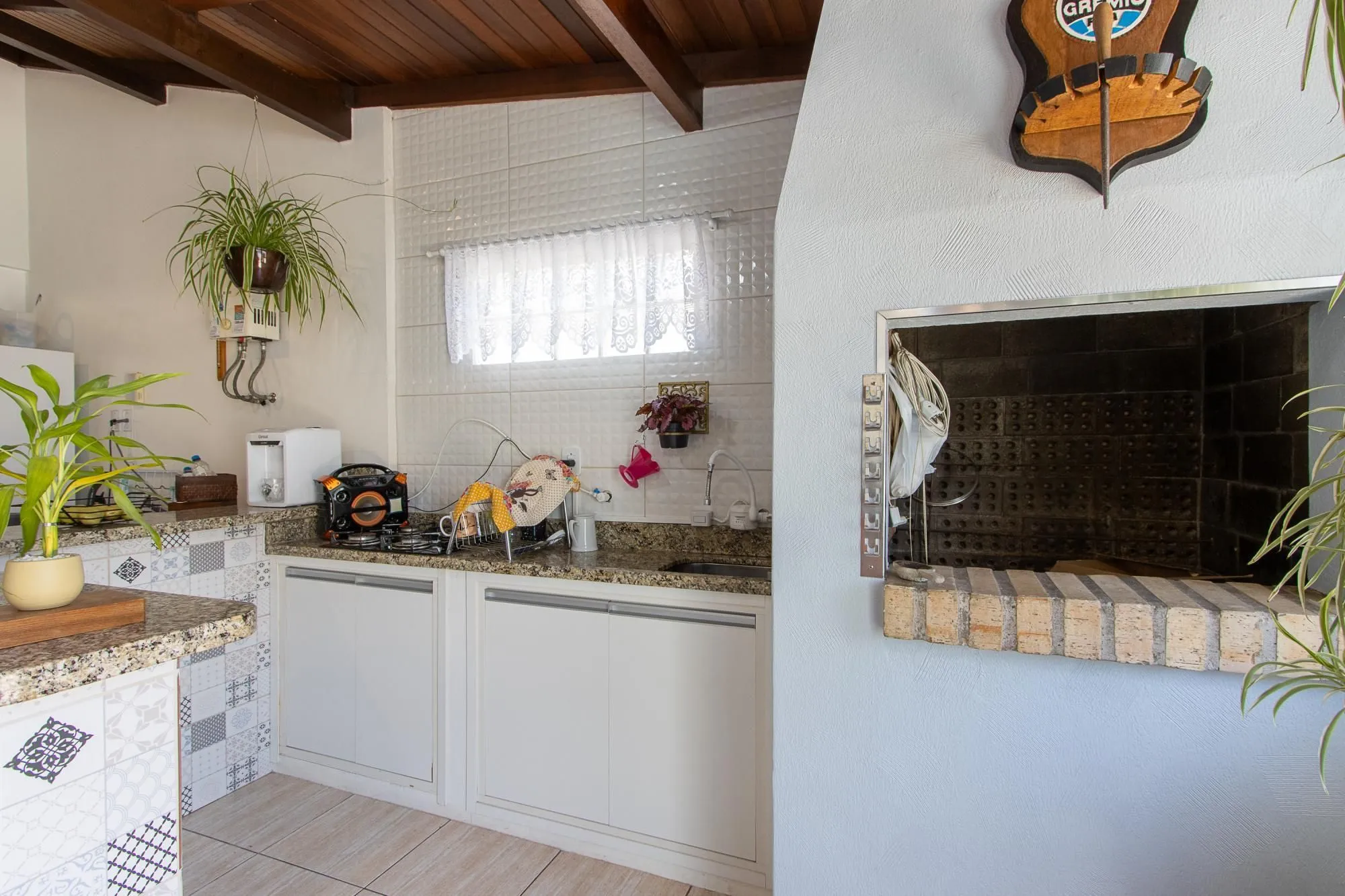 Imagem Casa para Venda - 110.14m², 2 dormitórios, sendo 1 suites, 2 vagas - Hípica