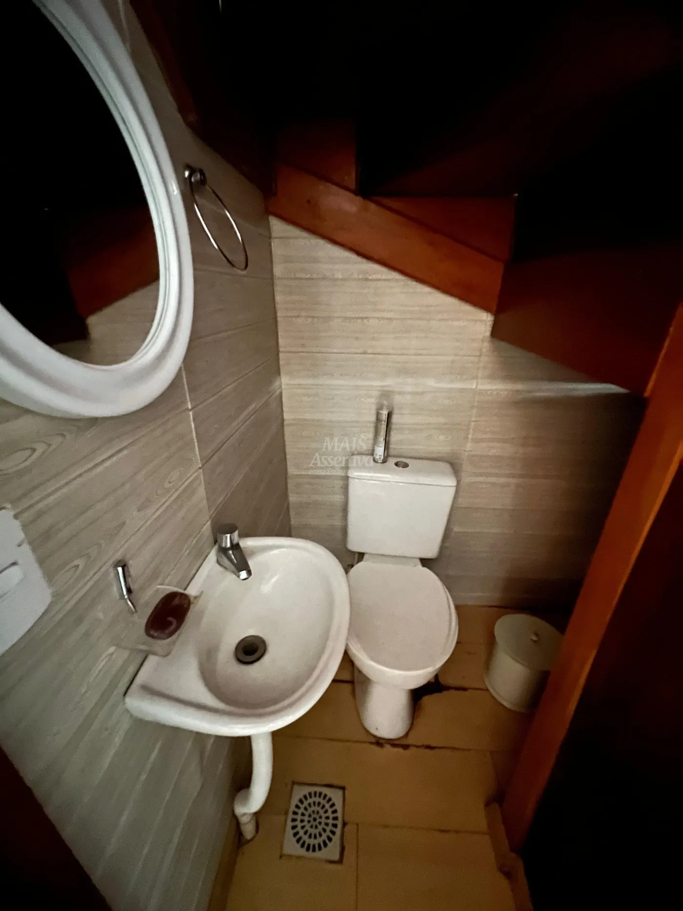 Imagem Sobrado mobiliado para locação - Residencial Jardim Lirius, Porto Alegre