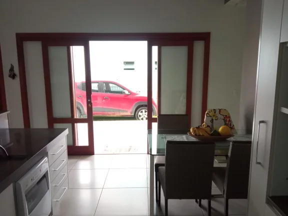 Imagem Linda Casa à venda no Bairro Areias de Palhocinha em Garopaba-SC! Oportunidade!!