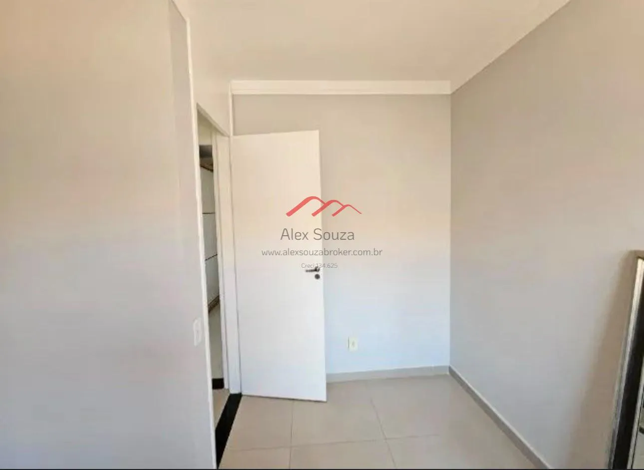 Imagem Sobrado em Condomínio para Venda em Hortolândia, Jardim Interlagos, 2 dormitórios, 2 banheiros, 1 vaga