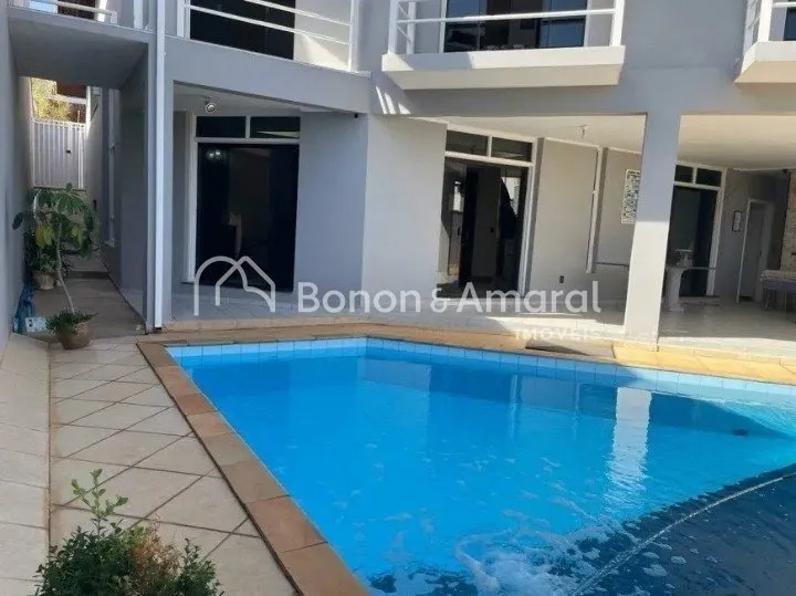 Imagem Casa com 4 Quartos e 4 banheiros à Venda - Parque Alto Taquraral