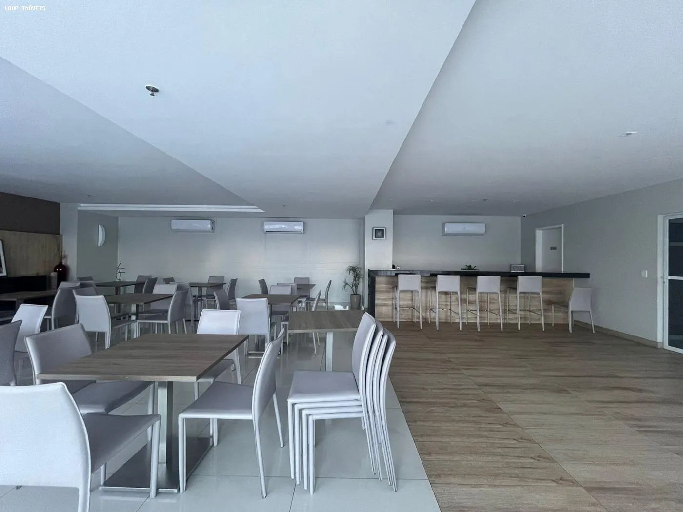 Imagem Apartamento para Venda em Fortaleza, São Gerardo, 3 dormitórios, 3 suítes, 3 banheiros, 2 vagas