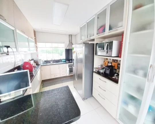 Imagem Apartamento de 3 dormitórios sendo 3 suítes, 4 banheiros, 3 vagas, com 153m² em Rudge Ramos, São Bernardo do Campo
